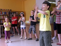 Pod kierunkiem Pani Wioli każdy może tańczyć...