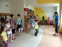 Pod kierunkiem Pani Wioli każdy może tańczyć...