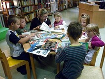 „Kamyczek w bibliotece”