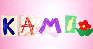 Swoją obecność na feriach w bibliotece, dzieci zaznaczyły KOLAŻEM Z IMION