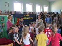 9 maja w bibliotece gościliśmy Państwa Anitę i Jude Nji Foy z Kamerunu