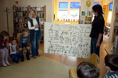 W BIBLIOTECE NA IMIENINACH