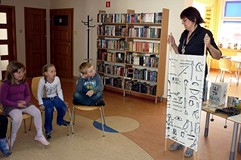 W BIBLIOTECE NA IMIENINACH