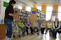 W BIBLIOTECE NA IMIENINACH