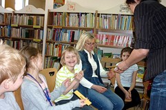 W BIBLIOTECE NA IMIENINACH