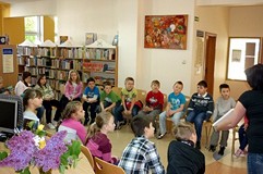 JEŚLI KTOŚ MYŚLI...