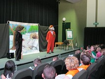 Wyszliśmy do KBP na spektakl teatralny