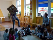 Pani Wiola jako tańczący niedźwiedź