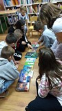 Układamy ciekawą opowieść z różnych tytułów książek
