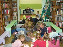 przedszkolaki piszą listy do Św. Mikołaja