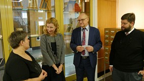 Dyplomaci z Ambasady USA zwiedzają KBP