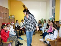 Pani Wiola częstuje MOLIKI pierniczkami