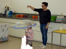 Feriowicze na warsztatach w Yellow Park