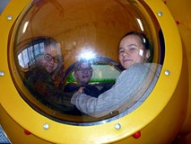 Feriowicze na warsztatach w Yellow Park