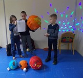 Potężne Słońce w wykonaniu chłopców