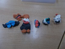 Malutkie figurki z plasteliny