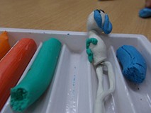 Plastelinowy zwierzaczek w pudełku