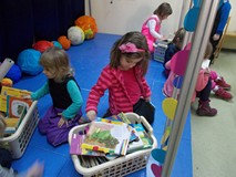 Którą książkę z kosza wybrać, chwila zastanowienia