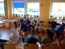 Na pożegnanie - zabawa w OTWIERANĄ KSIĄŻKĘ
