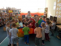 Zabawa z chustą animacyjną