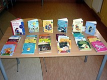 Mini-wystawkia książeczek z serii CZYTAM SOBIE