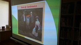 Pogadanka przygotowana w formie prezentacji multimedialnej, jeden z kadrów na ekranie