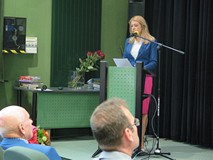 Pełniąca funkcję dyrektora KBP, Beata Sawa-Jovanoska wita zgromadzonych gości