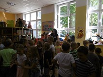 Przedszkolaki podczas zabawy.
