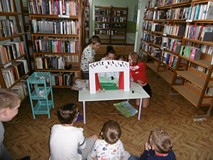 Przedstawienie czas zacząć...