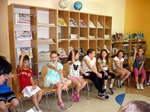 Zabawa ruchowa ilustrująca OPOWIEŚĆ O SMOKU I RYCERZACH