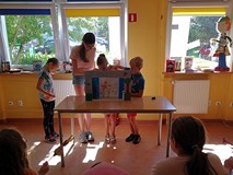 Przedstawienie w teatrzyku papierowym - KOSZALIŃSKI SMOK