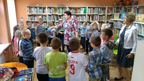Zabawa integracyjna z uczniami 