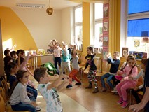 Rywalizacja drużynowa - bajkowy rycerz kontra bajkowy smok