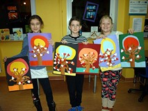 MOLIKI prezentują swoje prace plastyczne