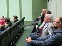 Dyskusja o tym, czy miasto może pozostać miastem dla wszystkich po projekcji filmu „Do kogo należy m