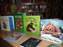 Wystawka MISIOWYCH książeczek z naszych zbiorów