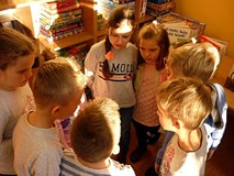 Dzieci naradzają się, jaką postać będą odgrywać