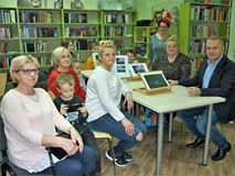 Organizatorzy konkursu i nagrodzeni
