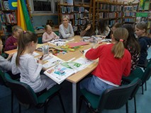 Dzieci tworzą reklamy produktów