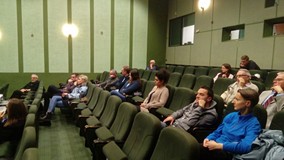 Publiczność zgromadzona na trzeciej projekcji filmu z cyklu 