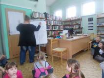 Dzieci podczas zabawy na Filii nr 11