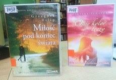 na zdjęciu audiobooki