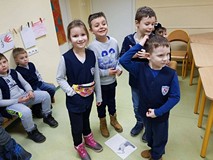 Dzieci podczas zabawy