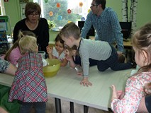 Ciąg dalszy eksperymentu z tonącymi przedmiotami