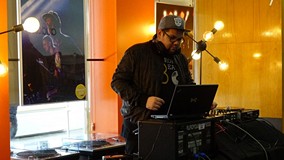 DJ Zaju podczas otwarcia Mediateki