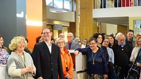 Publiczność zgromadzona na otwarciu Mediateki