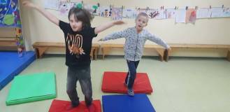 5657116522661050936284272322294396109717504n_original