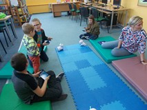 Dzieci programują roboty