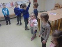 Dzieci podczas zabawy