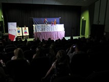 Przedstawienie pt. „Kopciuszek” w wykonaniu Teatru Frajda